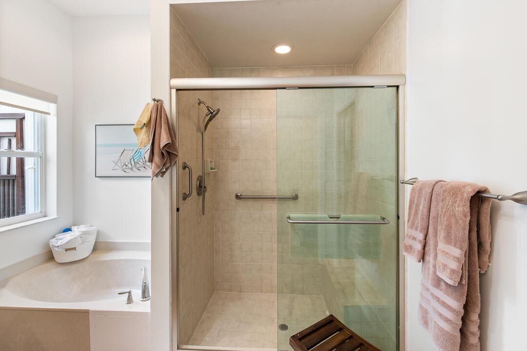 2380 SW Foxpoint Way-25