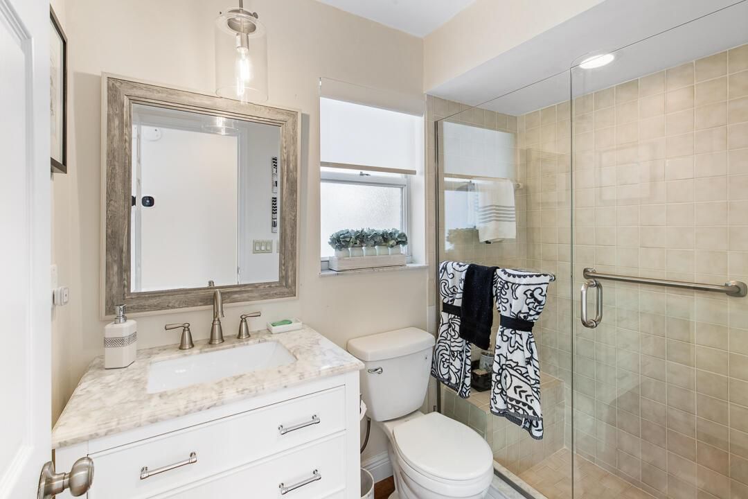 2380 SW Foxpoint Way-14