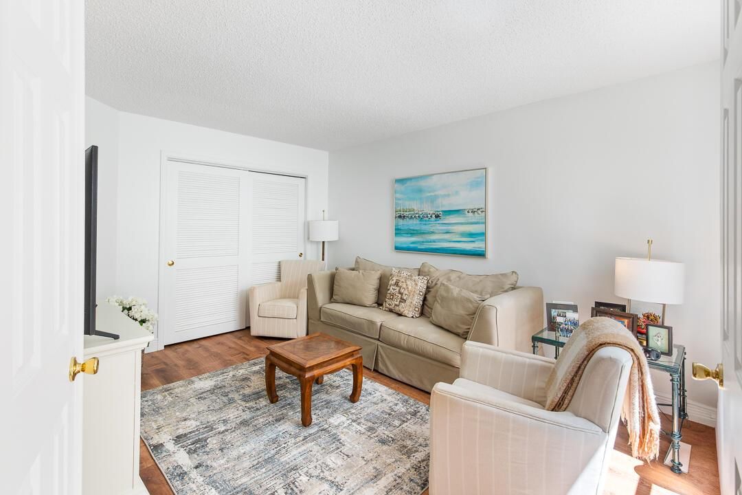 2380 SW Foxpoint Way-9