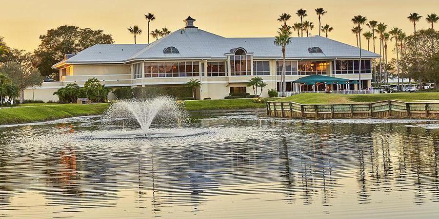 Monarch Club with Fountain