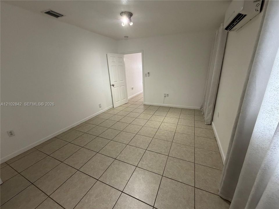 En Renta: $1,500 (1 camas, 1 baños, 650 Pies cuadrados)
