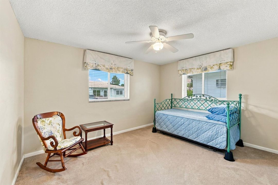 24_stl_8825
