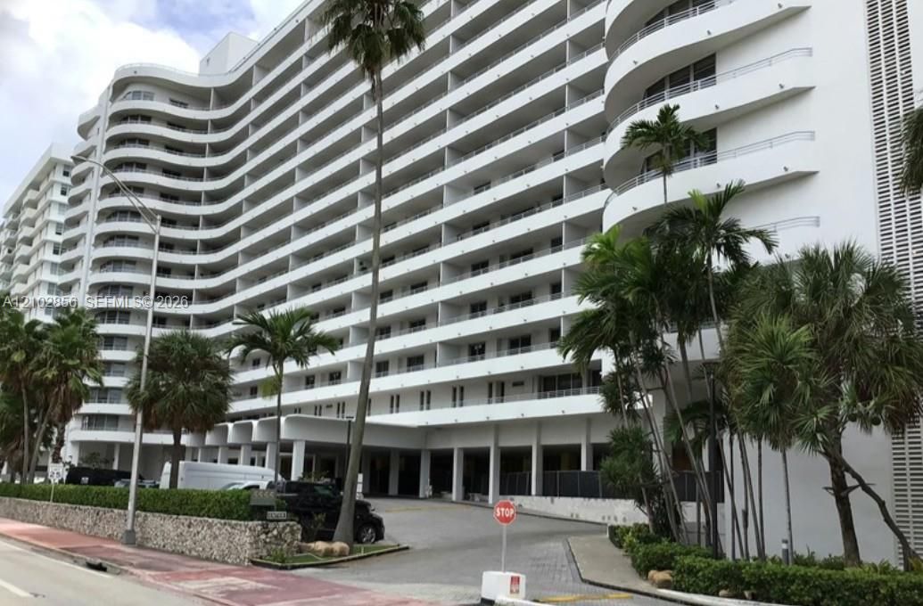 En Venta: $335,000 (0 camas, 1 baños, 546 Pies cuadrados)