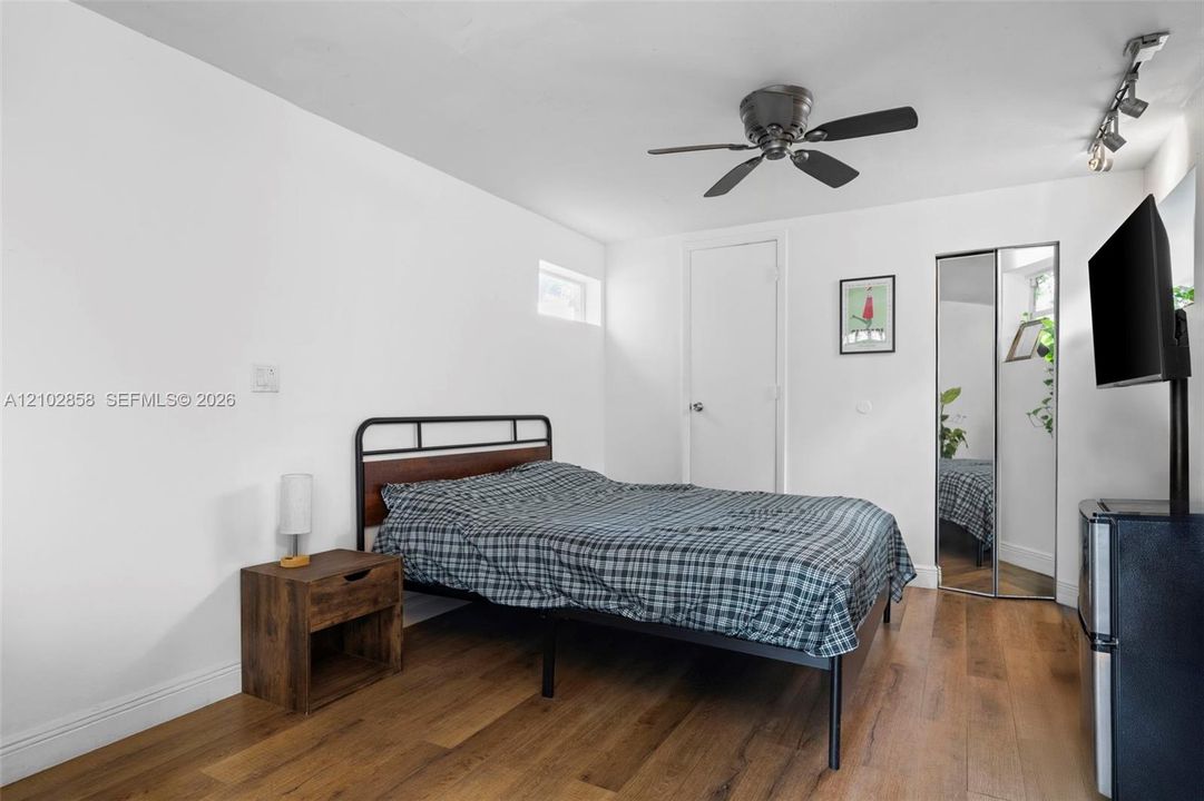 В аренду: $6,250 (3 спален, 3 ванн, 1517 Квадратных фут)
