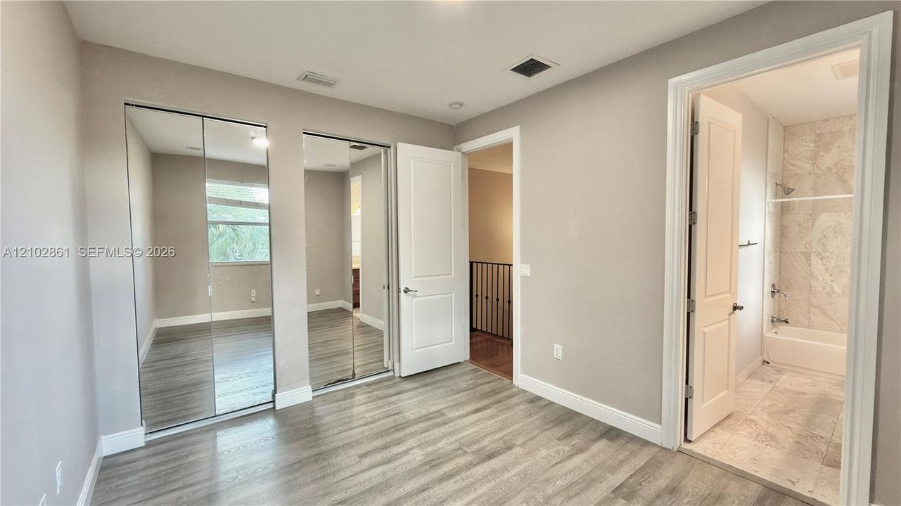 For Rent: $3,900 (3 beds, 3 baths, 2235 Square Feet)