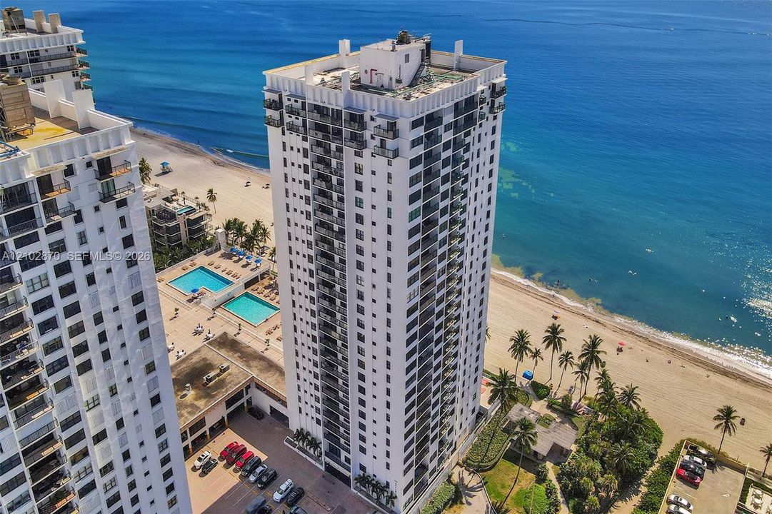 В аренду: $3,100 (2 спален, 2 ванн, 1240 Квадратных фут)