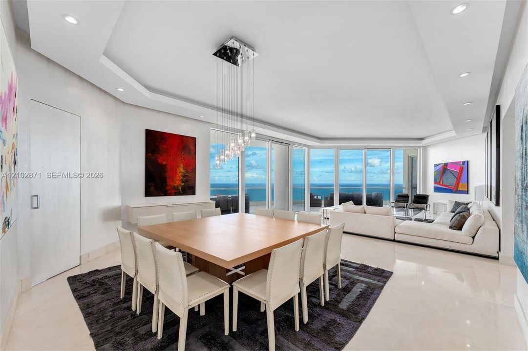 For Rent: $23,500 (4 beds, 6 baths, 3735 Square Feet)