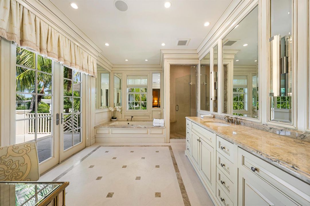 25 - Her Bathroom