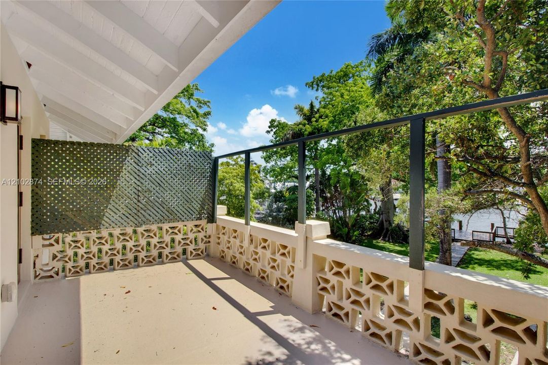На продажу: $4,950,000 (3 спален, 2 ванн, 1866 Квадратных фут)