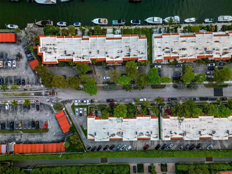 En Venta: $588,000 (3 camas, 3 baños, 1507 Pies cuadrados)