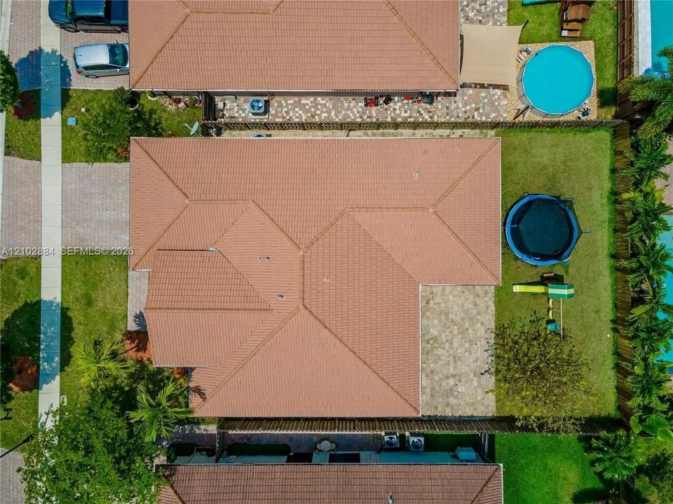 На продажу: $530,000 (3 спален, 2 ванн, 2043 Квадратных фут)