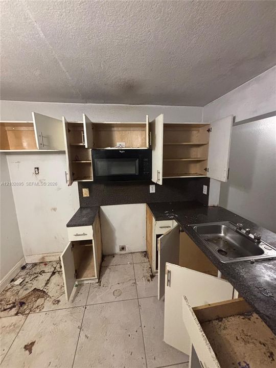 For Sale: $225,000 (3 beds, 2 baths, 1125 Square Feet)