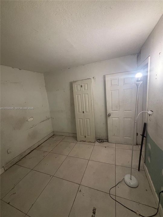For Sale: $225,000 (3 beds, 2 baths, 1125 Square Feet)