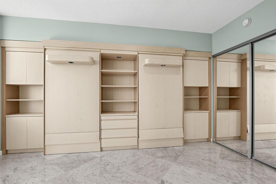 59_411_N_New_River_Dr_E-Bedroom-1457