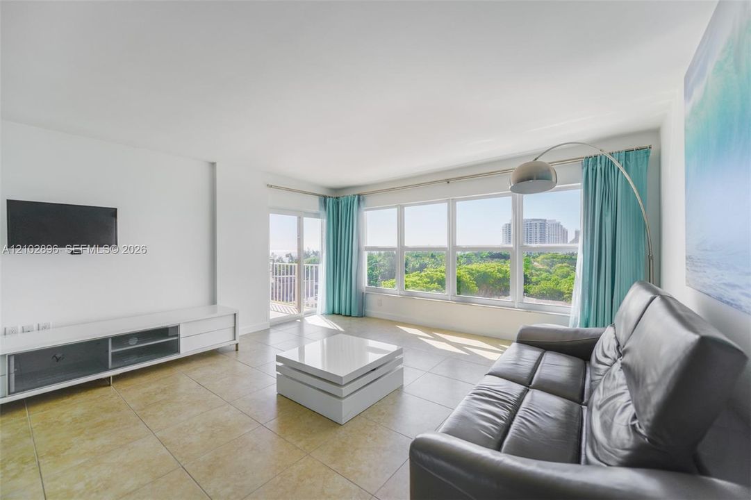 В аренду: $2,300 (1 спален, 1 ванн, 846 Квадратных фут)