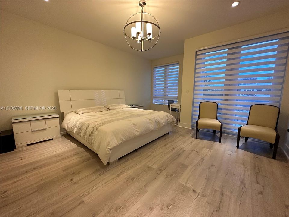 En Renta: $5,750 (3 camas, 2 baños, 2152 Pies cuadrados)