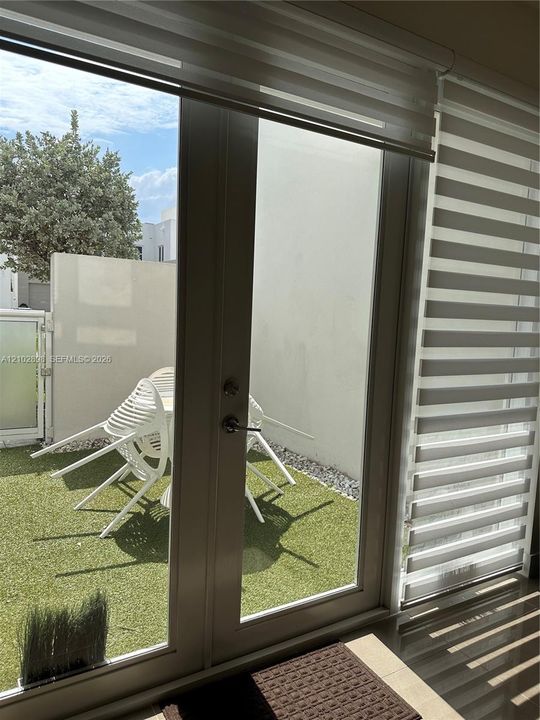 En Renta: $5,750 (3 camas, 2 baños, 2152 Pies cuadrados)