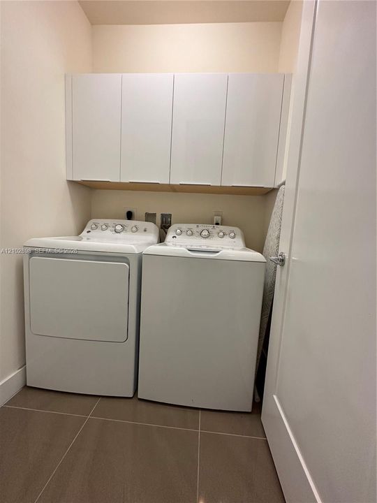 En Renta: $5,750 (3 camas, 2 baños, 2152 Pies cuadrados)