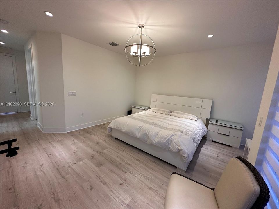 En Renta: $5,750 (3 camas, 2 baños, 2152 Pies cuadrados)