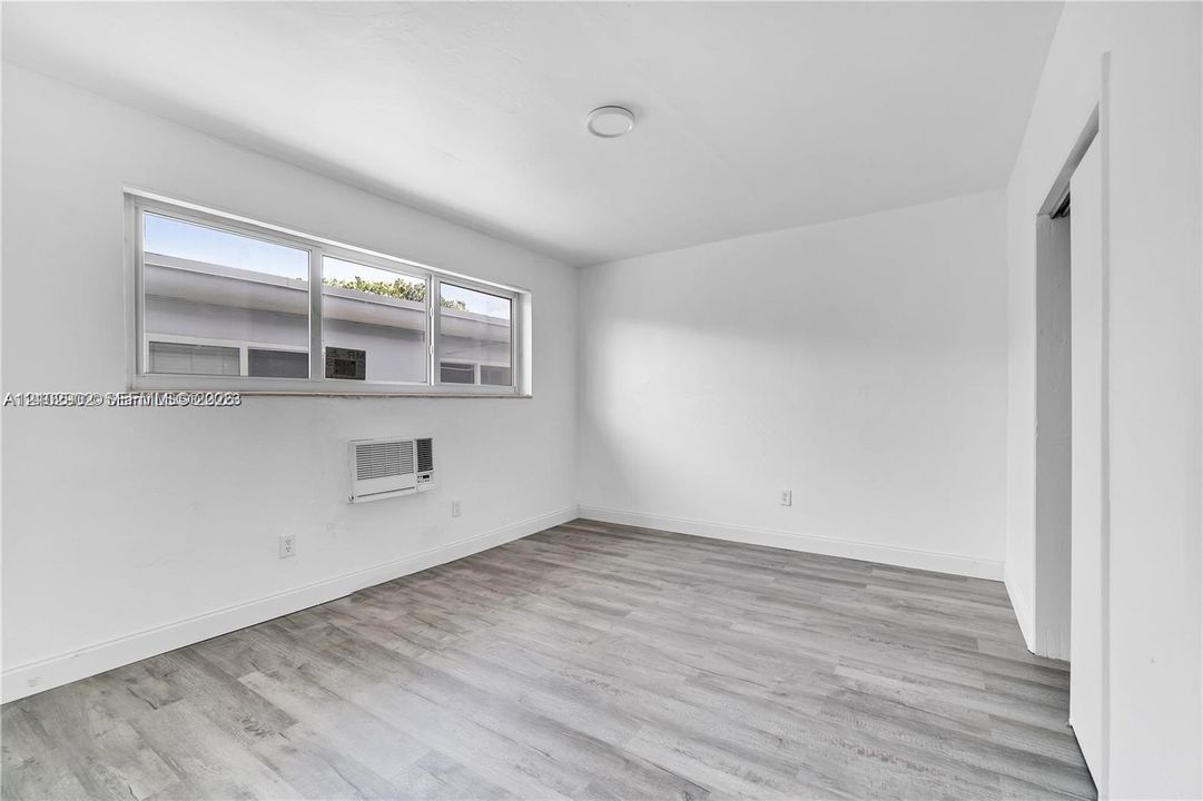 For Rent: $1,650 (1 beds, 1 baths, 700 Square Feet)