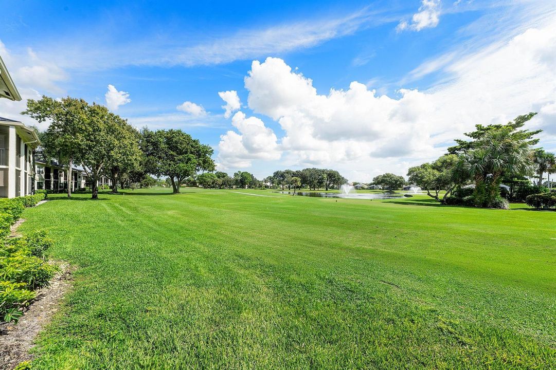 021-12970BriarlakeDrive-204-PalmBeachGar