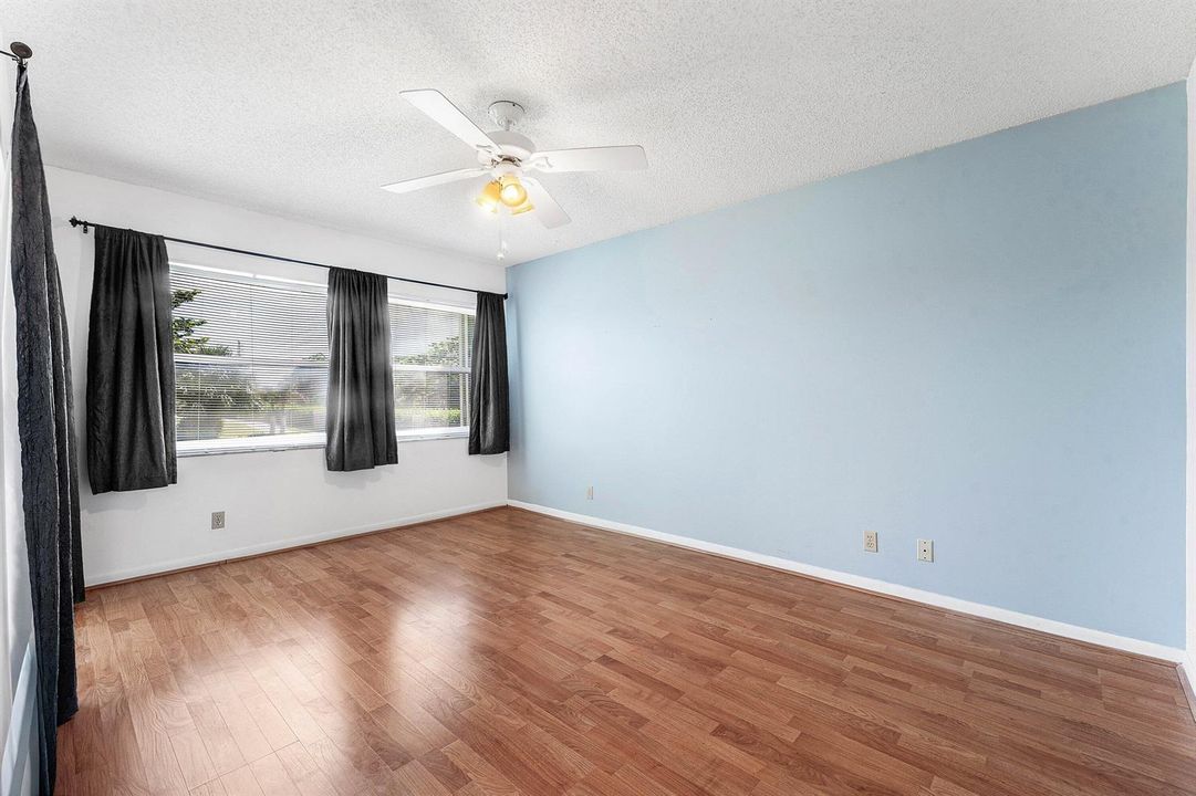 013-12970BriarlakeDrive-204-PalmBeachGar