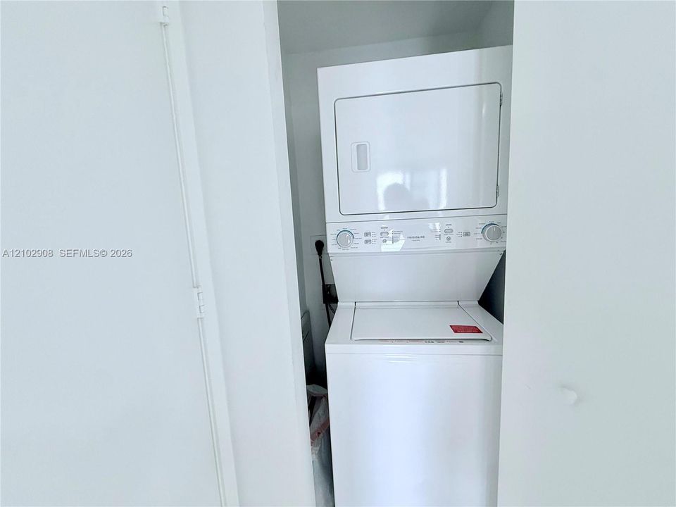 En Venta: $519,000 (1 camas, 1 baños, 738 Pies cuadrados)