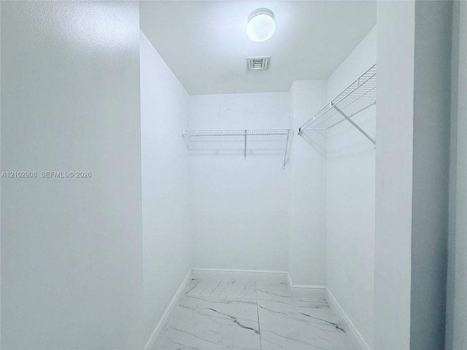 En Venta: $519,000 (1 camas, 1 baños, 738 Pies cuadrados)