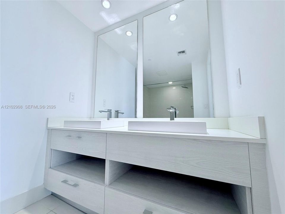 En Venta: $519,000 (1 camas, 1 baños, 738 Pies cuadrados)