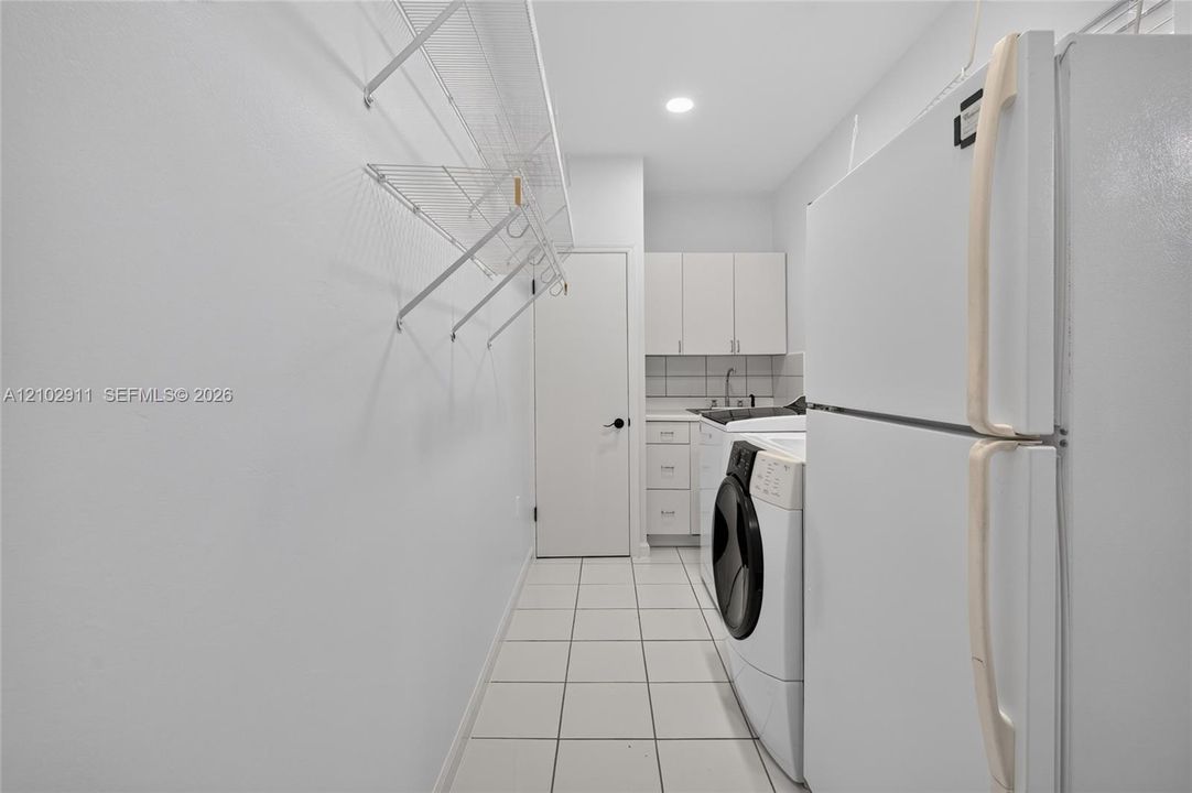 En Renta: $6,900 (4 camas, 2 baños, 2592 Pies cuadrados)