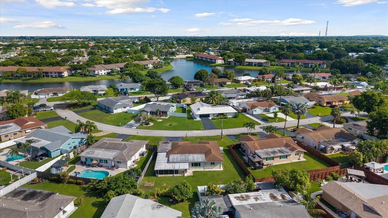41-9704 NW 67th St, Tamarac-12