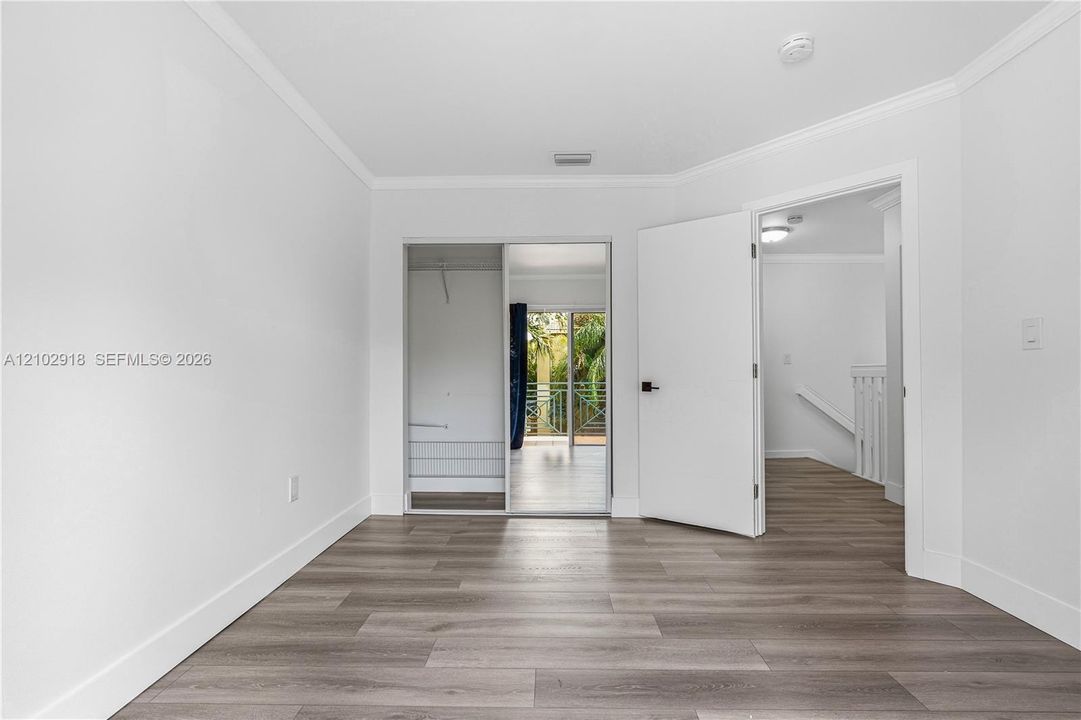 En Venta: $419,000 (4 camas, 3 baños, 1580 Pies cuadrados)