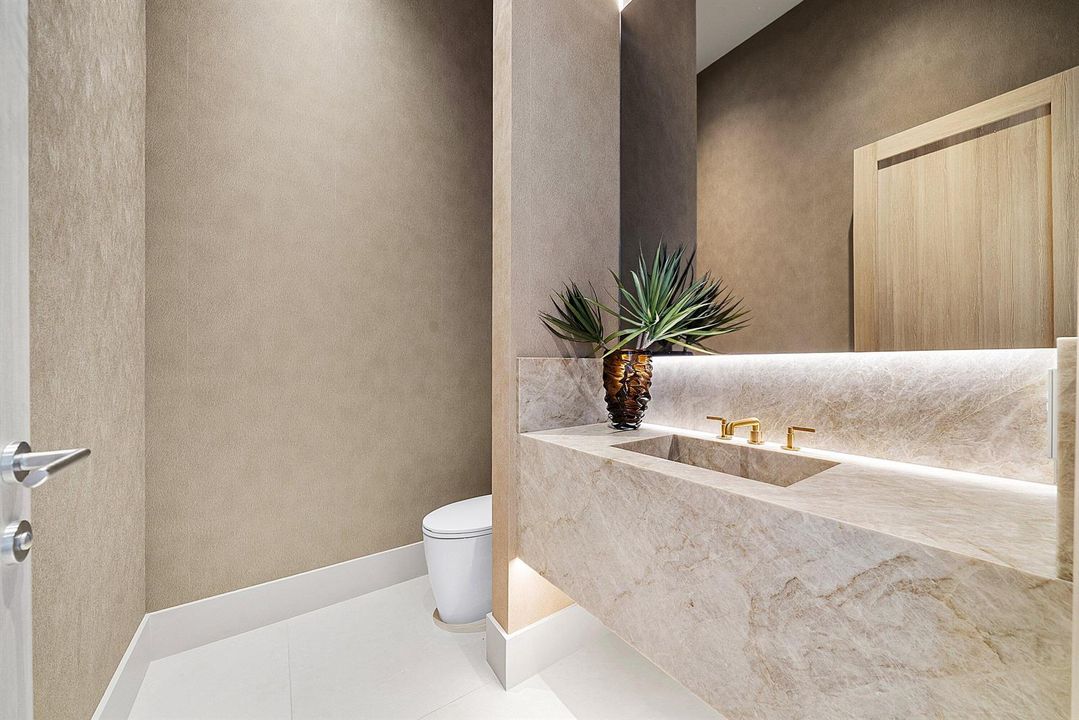 Powder Room Right Wing