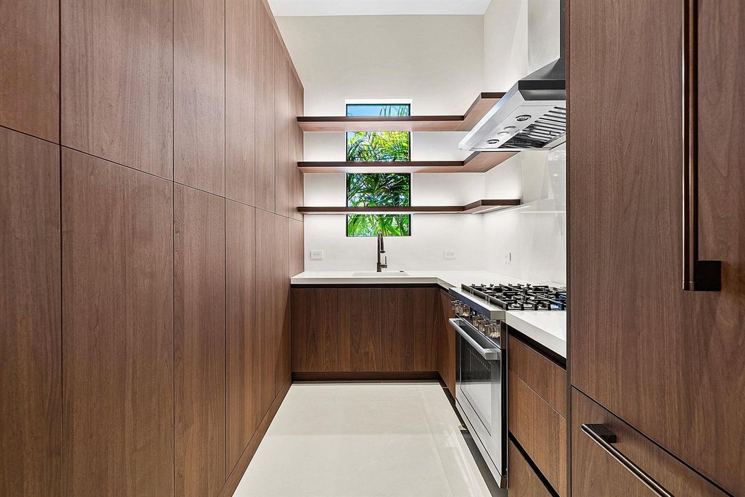 Back Kitchen