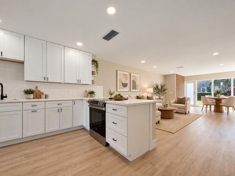 Kitchen/living