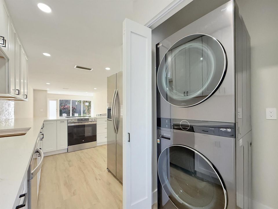 Full SIZE Laundry