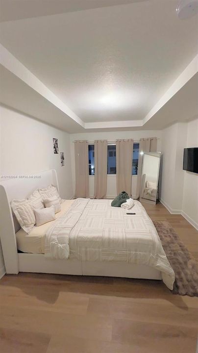 В аренду: $3,100 (3 спален, 2 ванн, 1368 Квадратных фут)