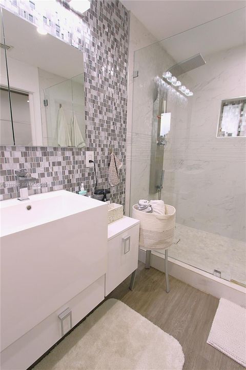 En Venta: $498,000 (2 camas, 2 baños, 1423 Pies cuadrados)