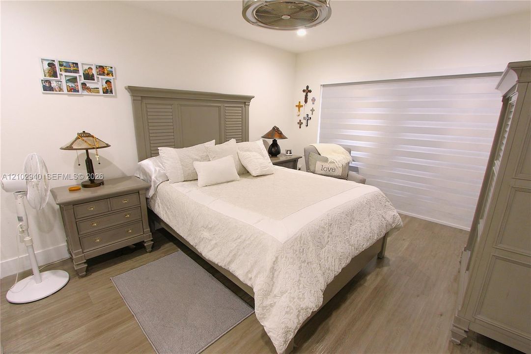 En Venta: $498,000 (2 camas, 2 baños, 1423 Pies cuadrados)