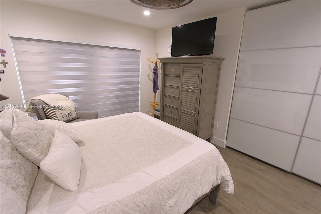 En Venta: $498,000 (2 camas, 2 baños, 1423 Pies cuadrados)