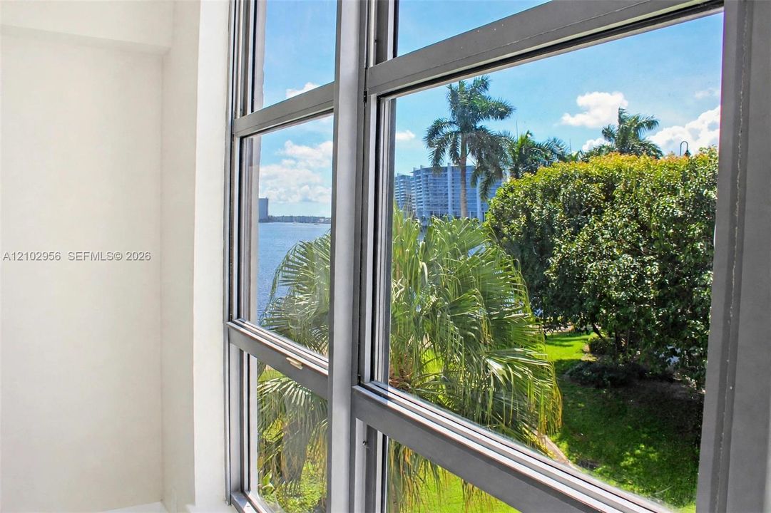 В аренду: $3,500 (2 спален, 2 ванн, 1365 Квадратных фут)