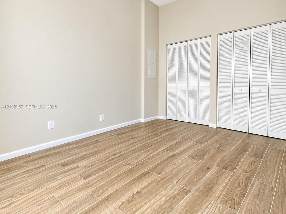 En Renta: $2,400 (2 camas, 2 baños, 1002 Pies cuadrados)
