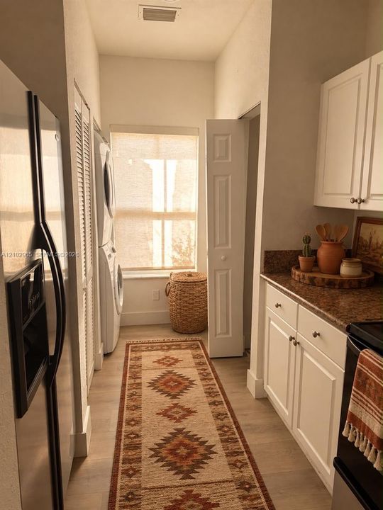 В аренду: $2,900 (3 спален, 2 ванн, 1251 Квадратных фут)