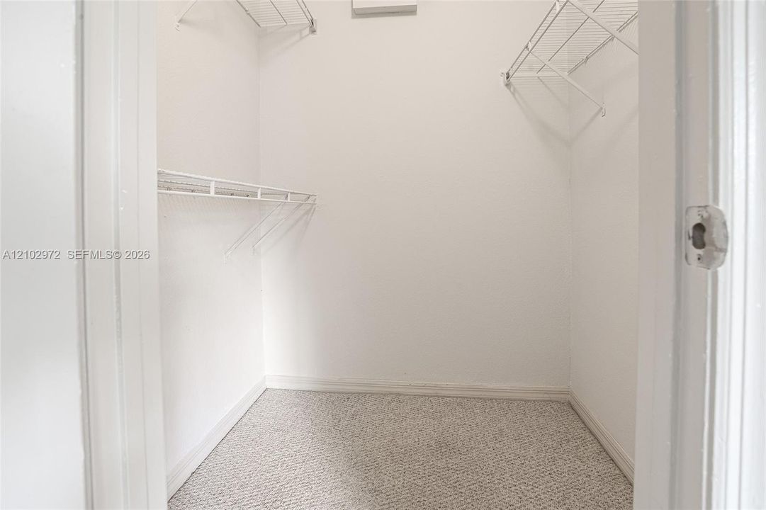 En Renta: $2,300 (2 camas, 2 baños, 1065 Pies cuadrados)