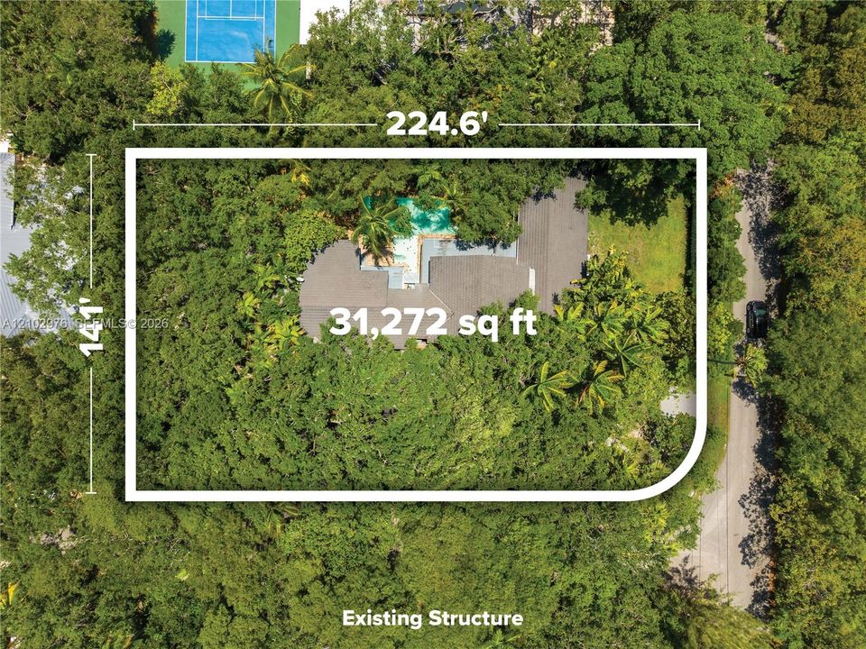 На продажу: $6,000,000 (0.72 acres)