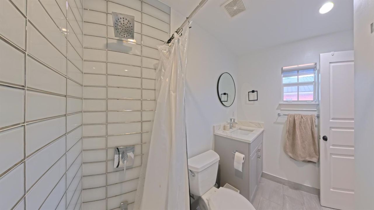 2nd bathroom