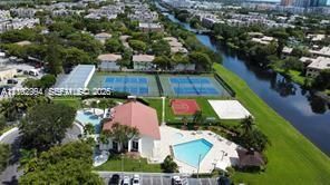 En Venta: $769,000 (3 camas, 2 baños, 1514 Pies cuadrados)