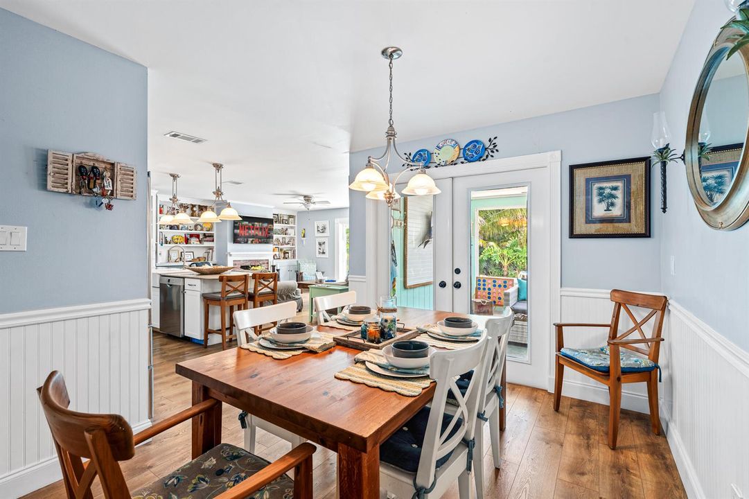 611 East Dr 16 Dining Room