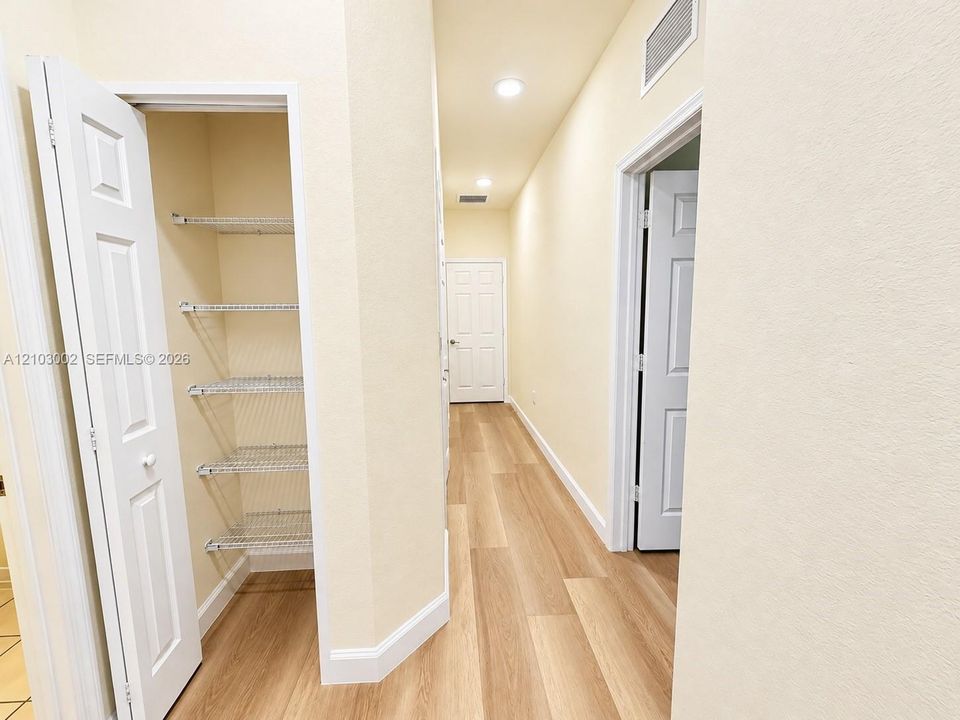 For Rent: $3,100 (3 beds, 2 baths, 1829 Square Feet)