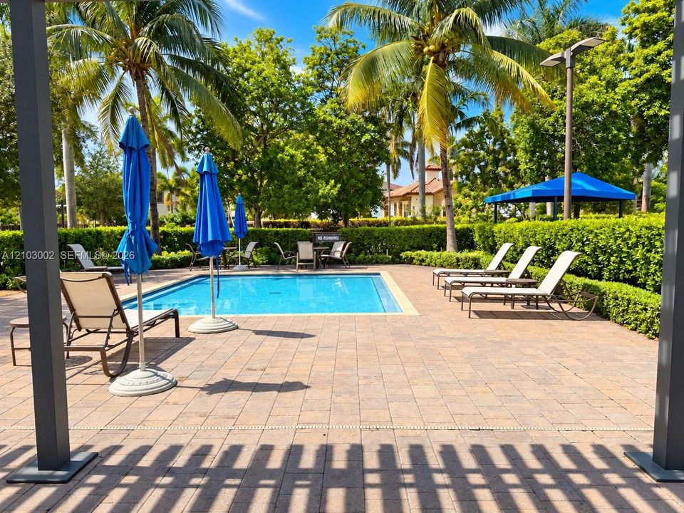 For Rent: $3,100 (3 beds, 2 baths, 1829 Square Feet)